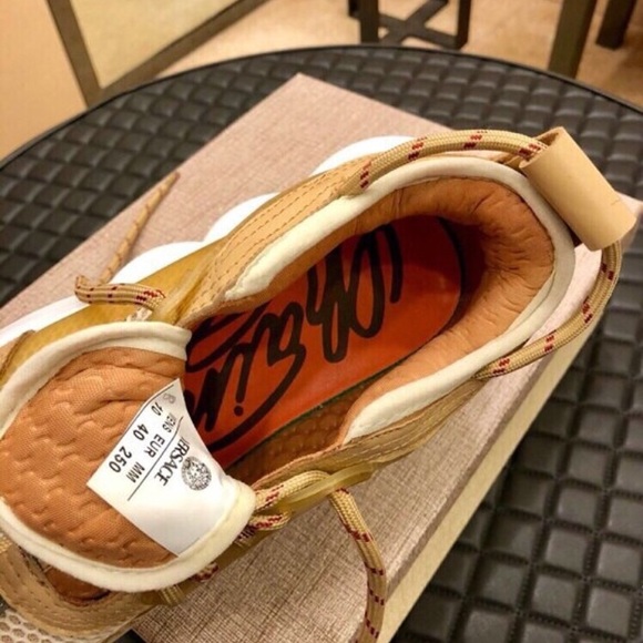 Versace Chain Reaction Shoe - Picture 2 of 3